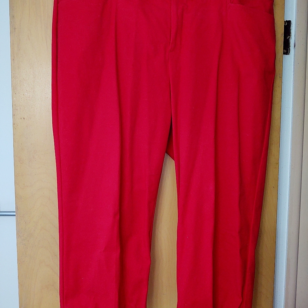 Chaps 16W red capris